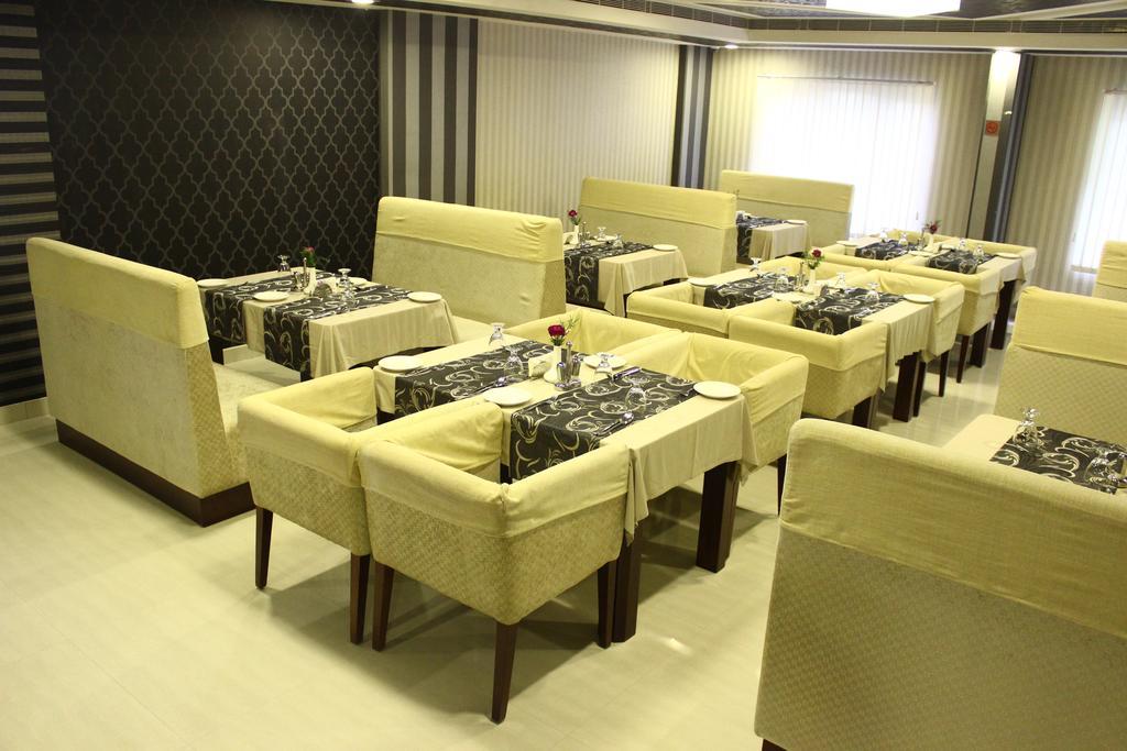 Hotel Abaam Cochin Kochi Zewnętrze zdjęcie