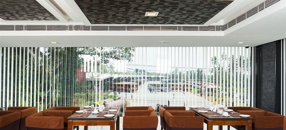 Hotel Abaam Cochin Kochi Zewnętrze zdjęcie
