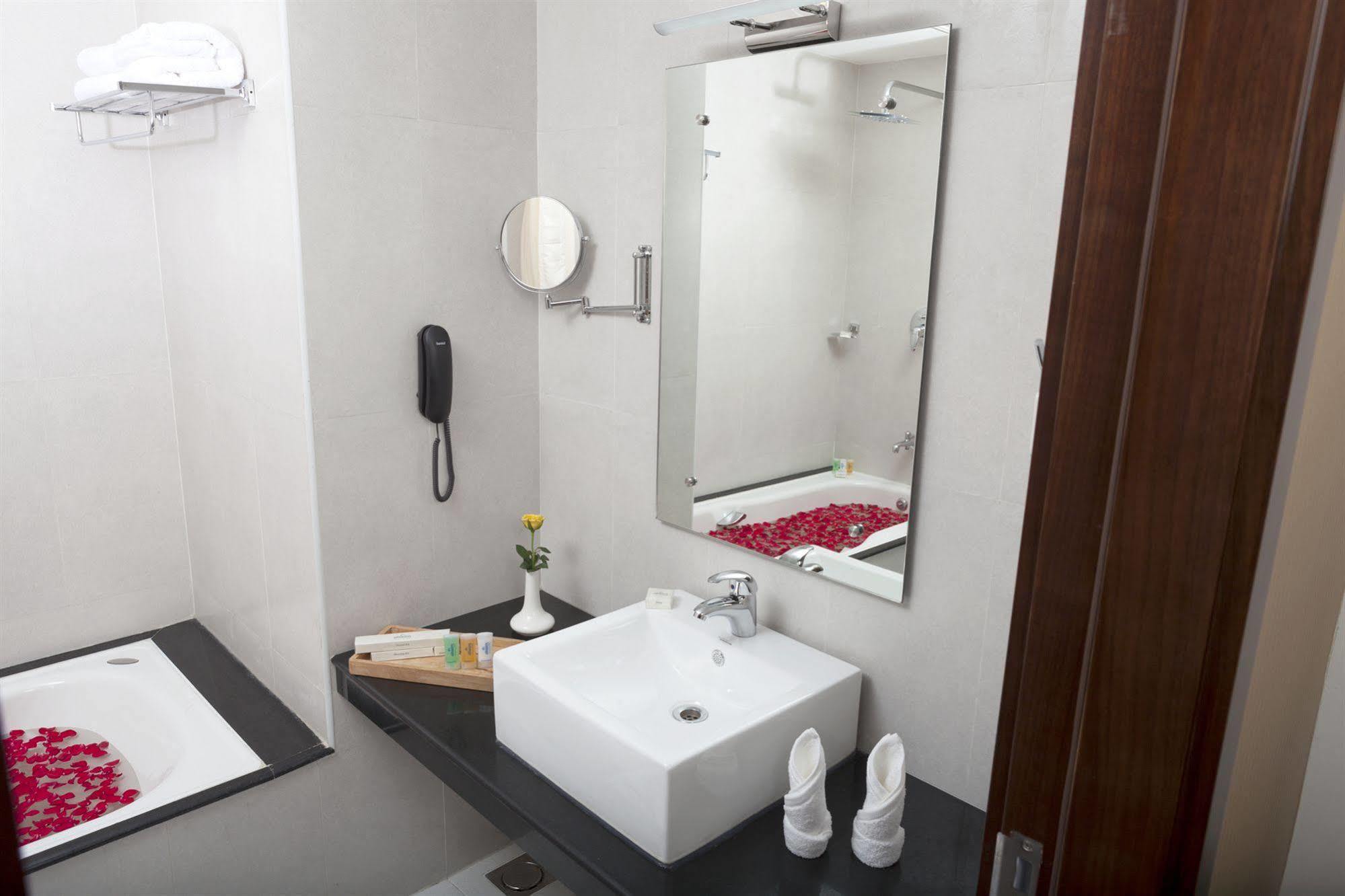 Hotel Abaam Cochin Kochi Zewnętrze zdjęcie